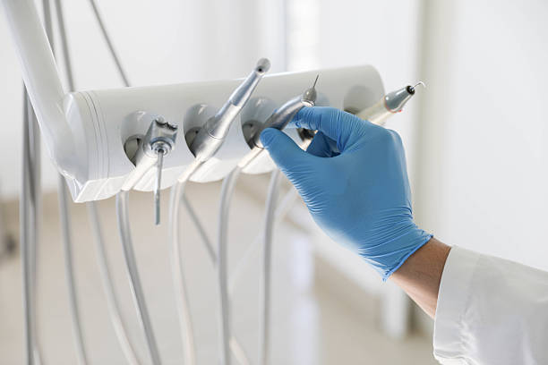 Professional Tooth Extraction technician working in Yorkville, IL